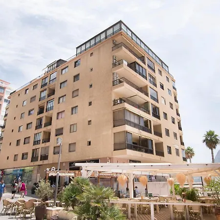 アパート Edificio Caribe Playa カルプ